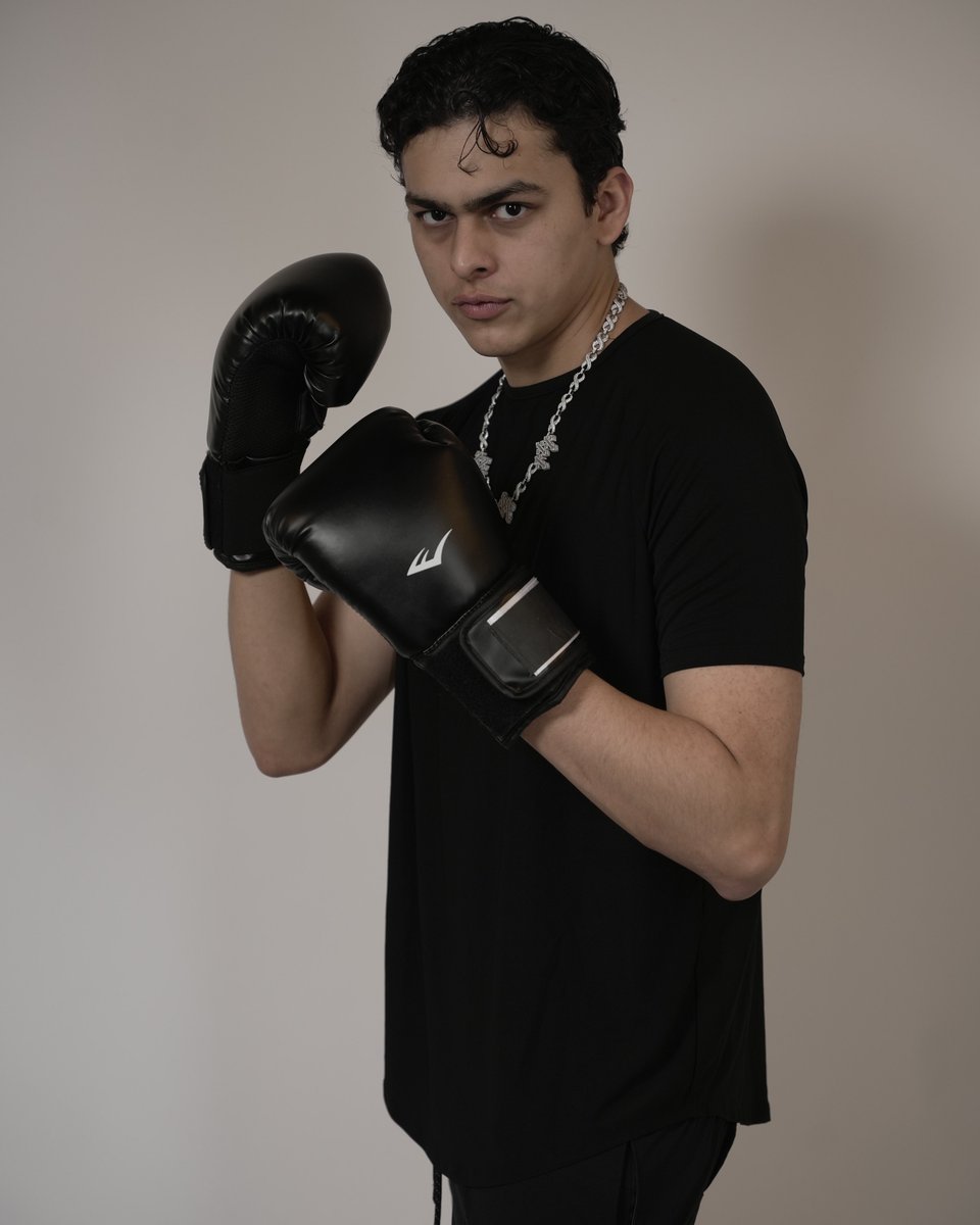 Con ustedes… el streamer #1 de México 🇲🇽🥊

Nos vemos este 26 de abril en el ring. 7PM CDMX. Solo en Netflix 🔴

#SupernovaGenesis
