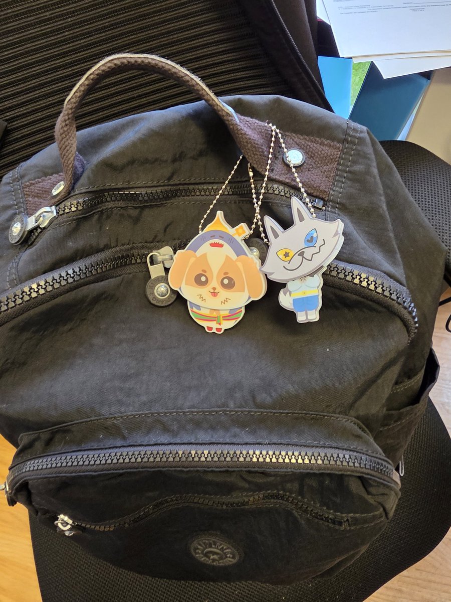 As I'm packing to go home for the day..i forgot that i brought the grandkids to work 😅