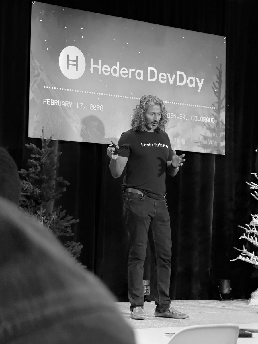 WℏataLab! tweet media