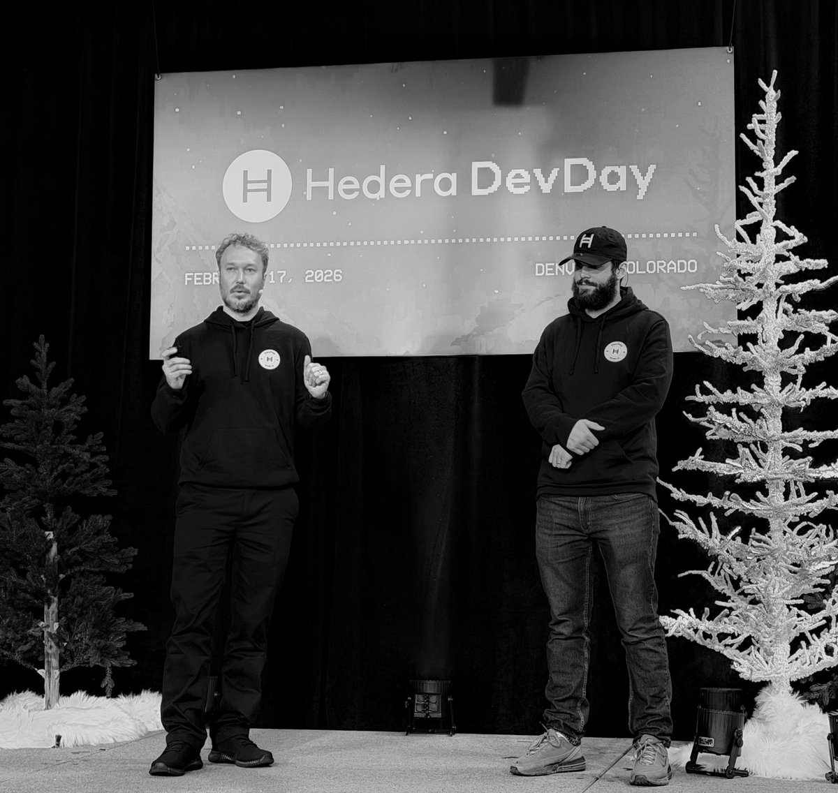 WℏataLab! tweet media