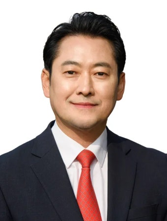 장동혁 당대표님

지켜야합니다!!!

오늘부로 장동혁을 욕한자는!!!

한동훈 이재명 추종 똘마니라고 생각한다!!

장동혁 지켜야 한다!!