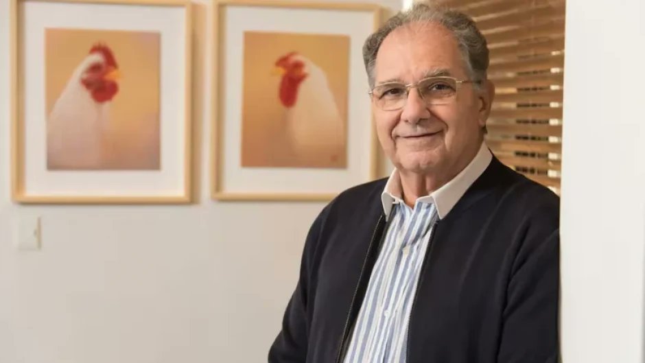 El mayor frigorífico avícola del país quedó al borde del cierre por la importación de pollo brasileño lapoliticaonline.com/santa-fe/el-ma…