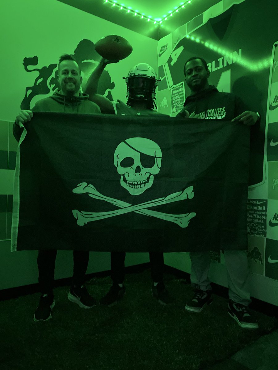 Dorian NJ Giles tweet media