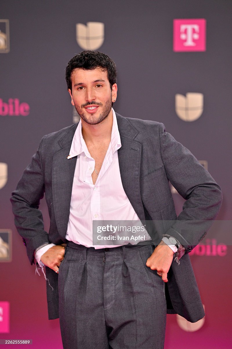 Esa sonrisa lo es todo YATRA EN PREMIO LO NUESTRO