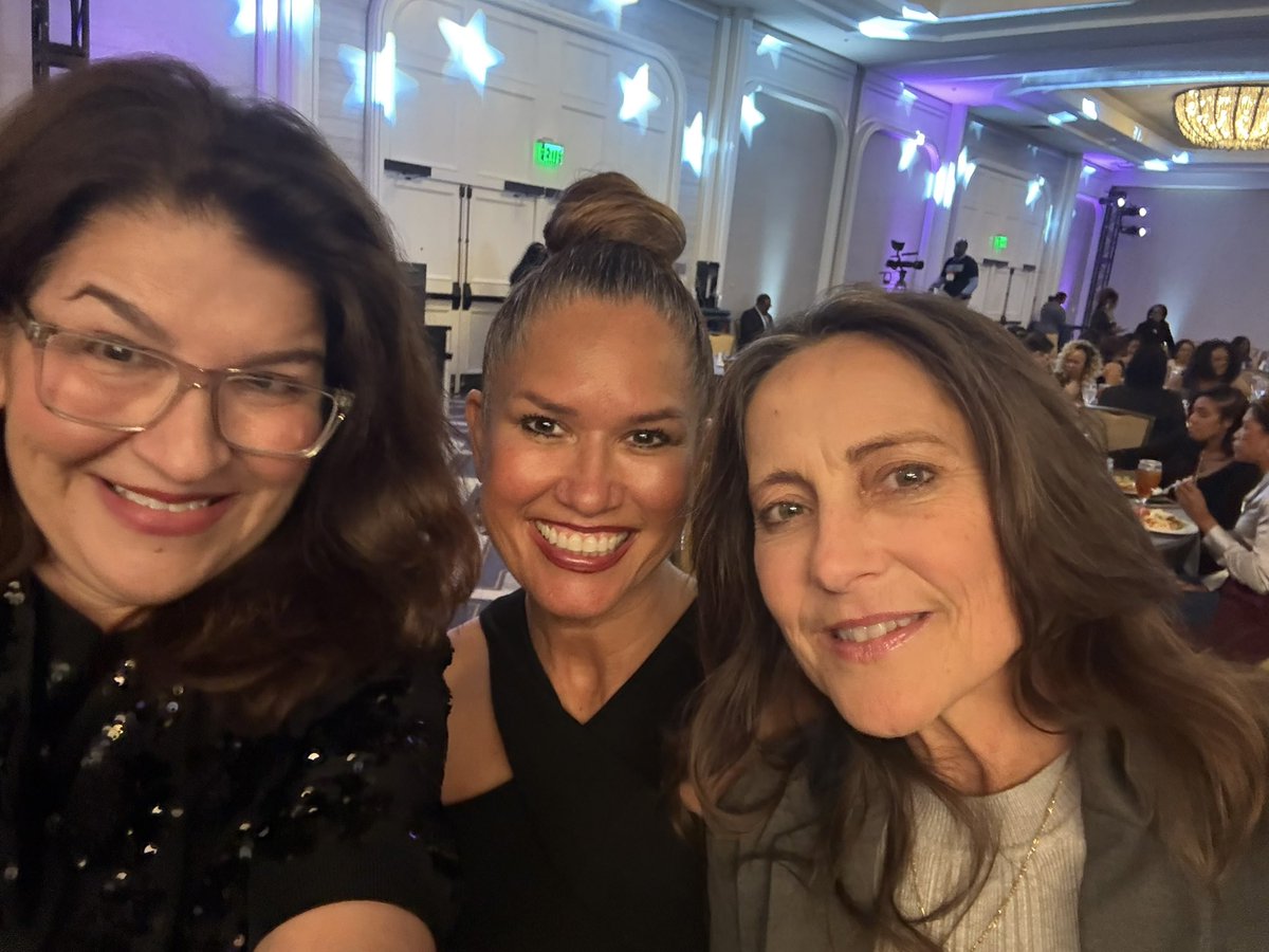 ❤️’d seeing Veronica and friend from TALAS 956 here at Dining with Divas #TABSE2026 <a href="/TABSE_Texas/">TABSE_Texas</a>