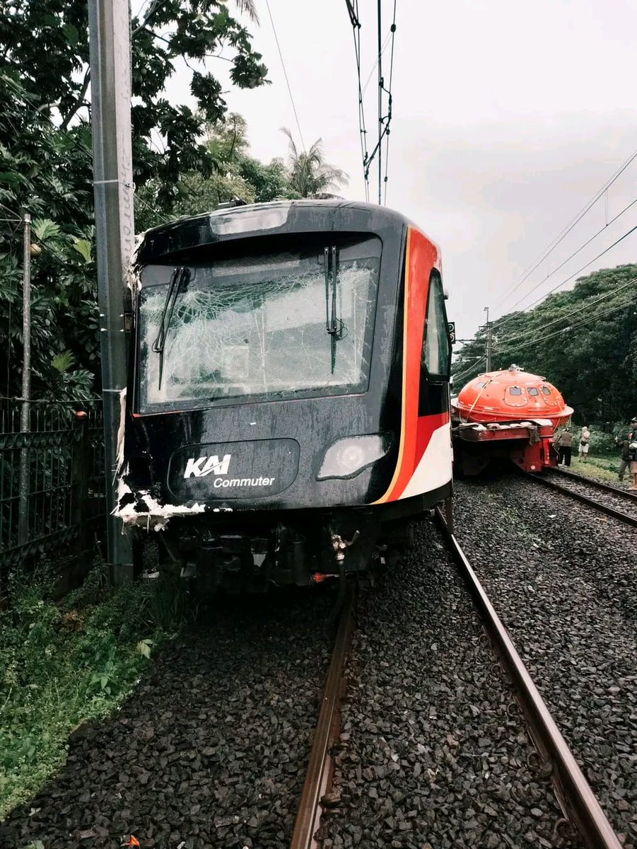 Adrian (new Metro95_) tweet media