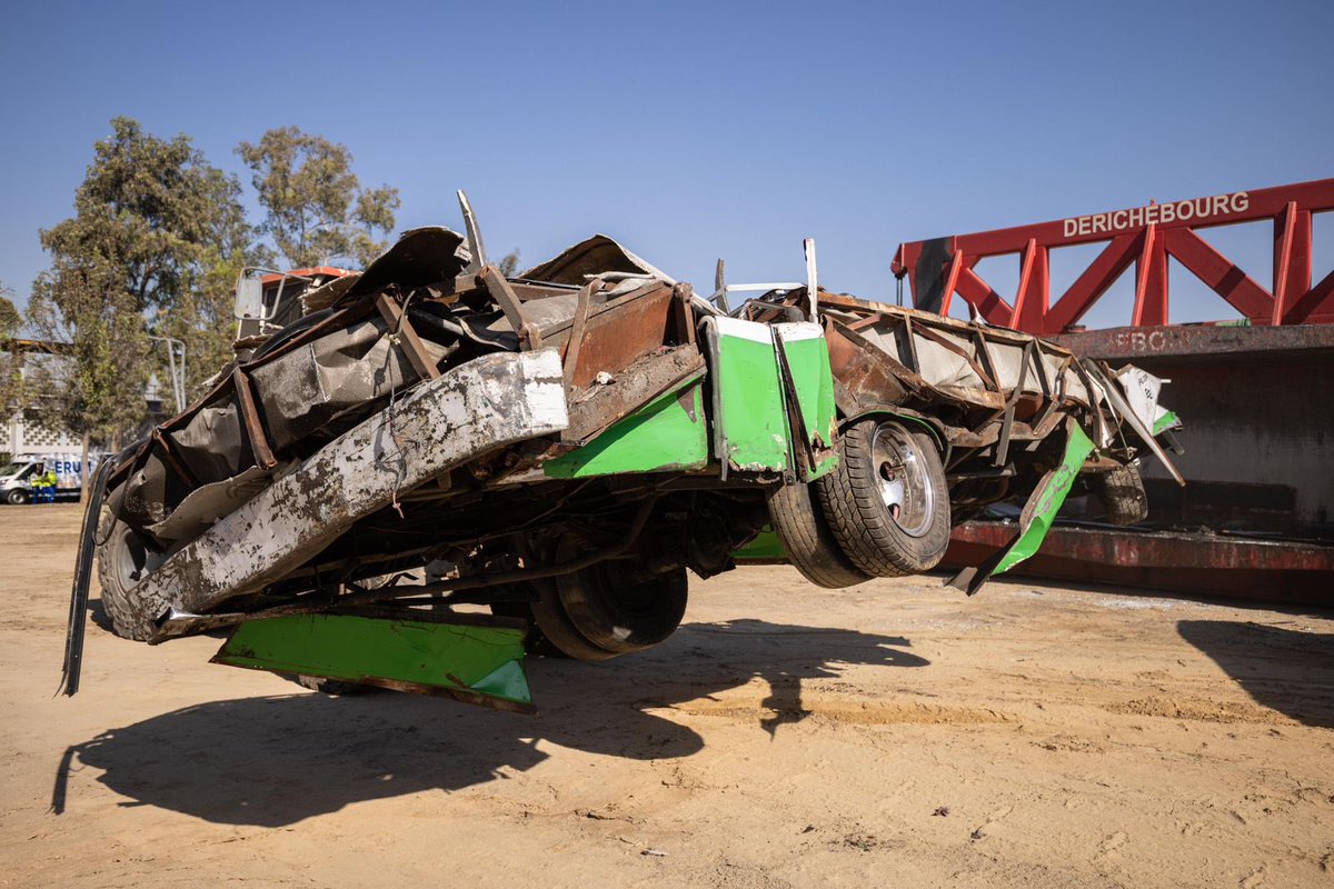 CDMX DESTINA 535 MILLONES PARA RETIRAR MICROBUSES OBSOLETOS Y APOSTAR POR UNIDADES ELÉCTRICAS

La Jefa de Gobierno, Clara Brugada Molina, anunció una inversión de 535 millones de pesos en 2026 para fortalecer el programa de sustitución de microbuses que ya superaron su vida útil.