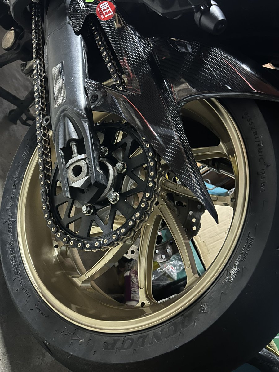 ZX_14R128's tweet photo. @Azusa_14r 自分のは、ブロンズとブラックにしました。
参考程度に。 https://t.co/2M4hwMq6pv