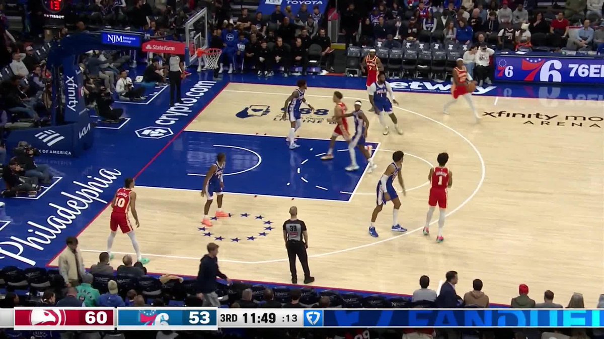 Nice lil up and under by O to start the 3rd