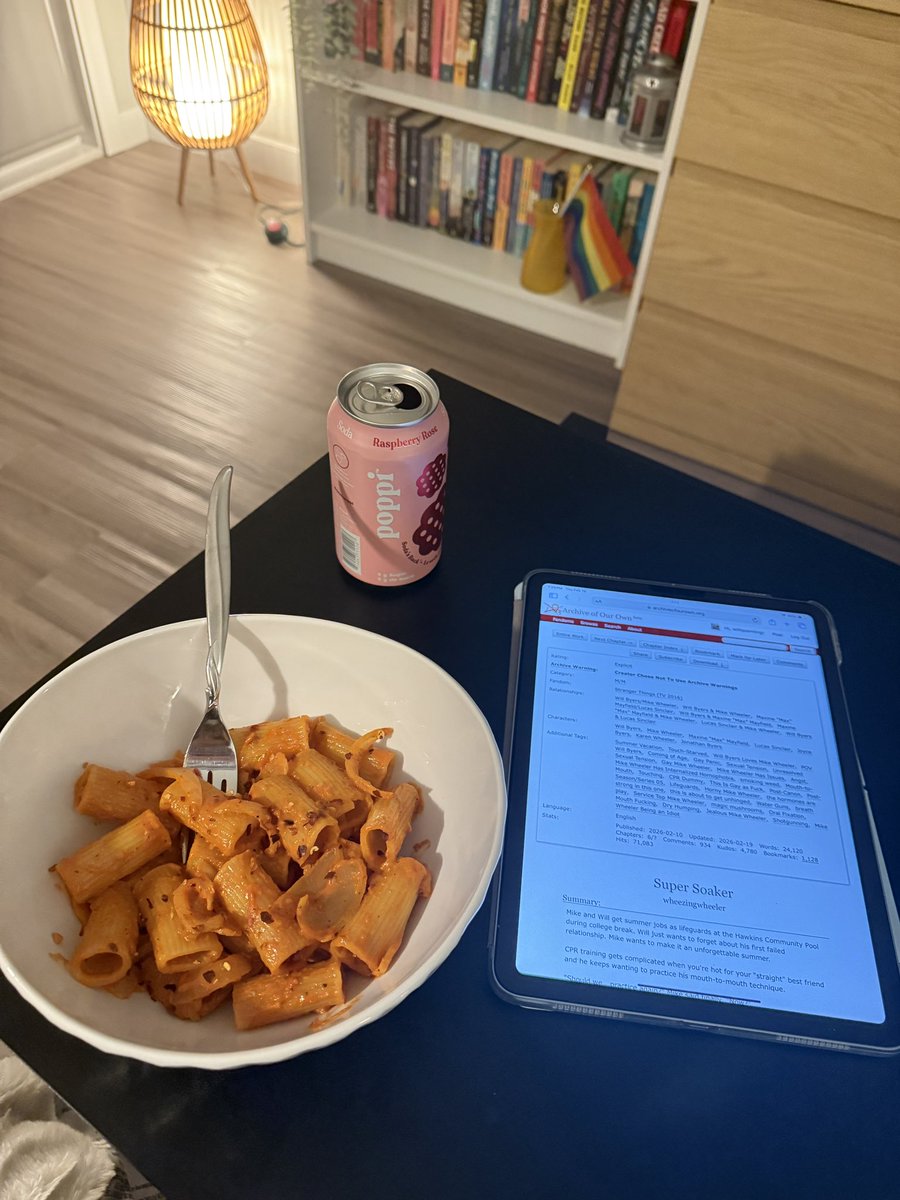 willspainting7's tweet photo. girrrrlllll dinner🥰✨how am I supposed to live with someone else someday when the only thing I want to do in the evenings is eat pasta &amp; read gay fanfiction https://t.co/gkqKYGoE2X
