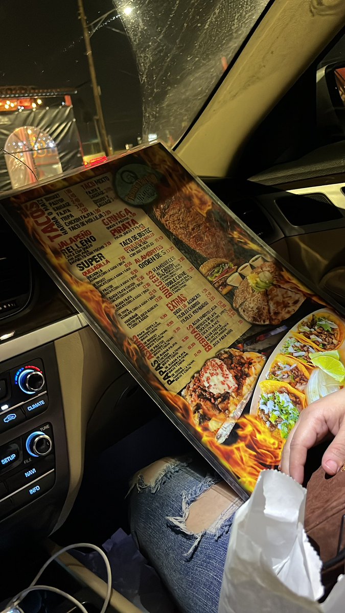 En ese menú vendrá gente leal? 🤔

Gente para ranks? Ya que <a href="/Mxndoyk/">TDK Mxndo</a>  me dropeo MDFK!!