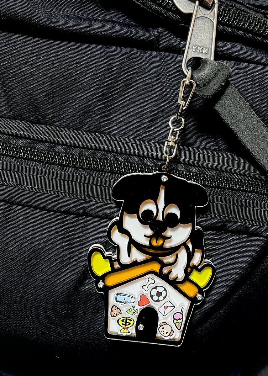 ワンちゃんハウスのシャカシャカチャーム。 あなたをいつも見守って