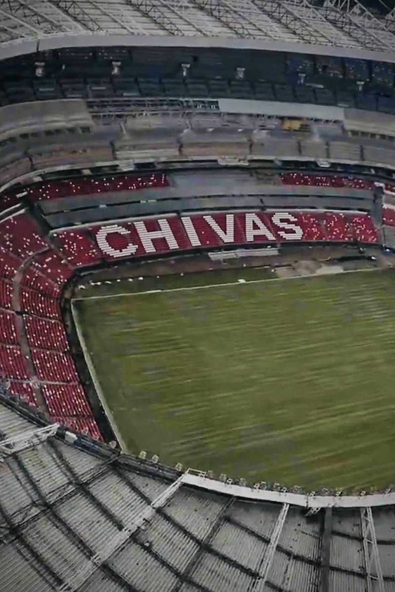 Qué bonito está quedando el Estadio Azteca, 🎼🎼“los coloooores rojo y blancoo, de la banderaa.. tricolor…”🎼🎼