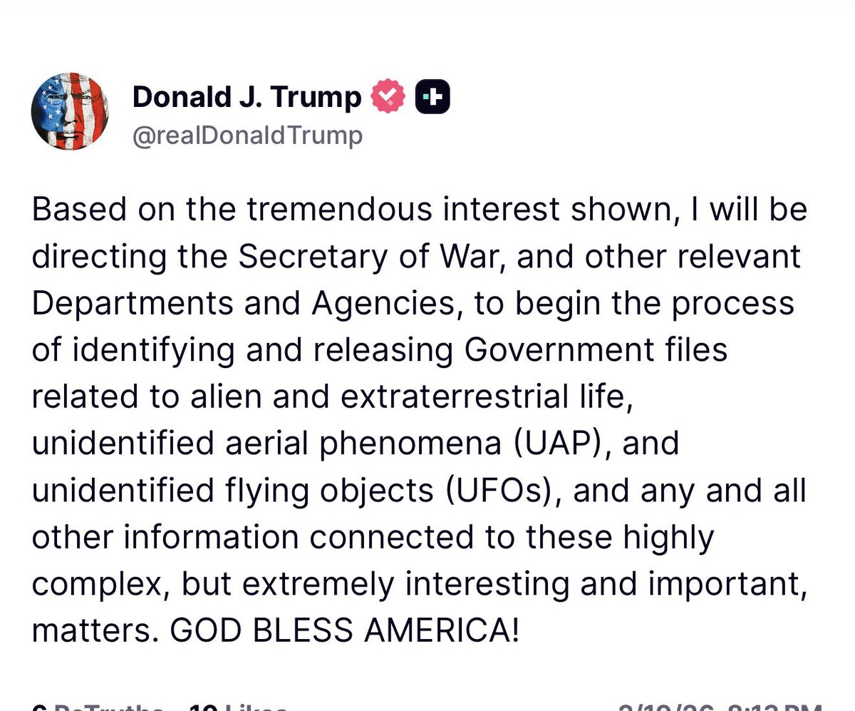 🛸🇺🇸 Trump ordena avanzar en desclasificación de archivos sobre OVNIS y UAP

El presidente Donald Trump afirmó que instruirá al Secretario de Guerra y a las agencias competentes a iniciar el proceso de identificación y desclasificación de archivos gubernamentales relacionados con