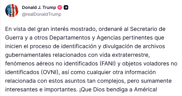 Milenio's tweet photo. 🚨 #ÚLTIMAHORA | Trump liberará archivos sobre extraterrestres y OVNIS ante “tremendo interés” 👽🛸

Esto luego de que el ex presidente Barak Obama dijo en una entrevista que los extraterrestres “son reales”, pero que él no los ha visto, declaraciones que más tarde matizó asegurando que son altas las probabilidades de vida alienígena en el vasto universo, pero que es poco factible que nos hayan visitado por las increíbles distancias entre sistemas solares.