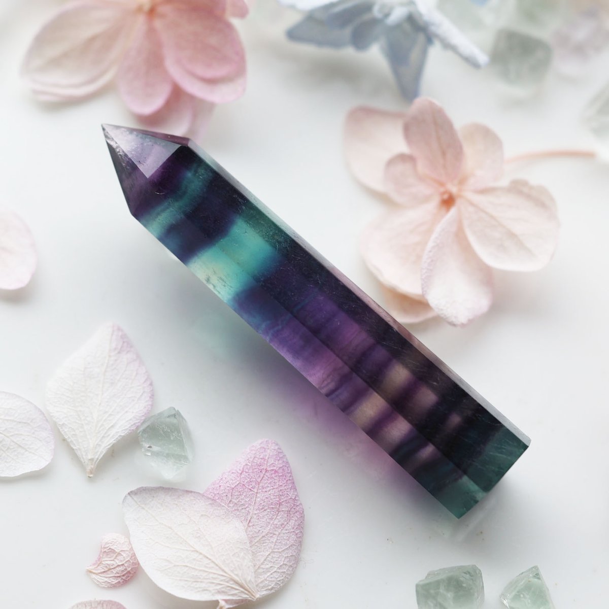 海福雑貨通販部の【鉱物・化石】に、フローライトポイントを1点upしま