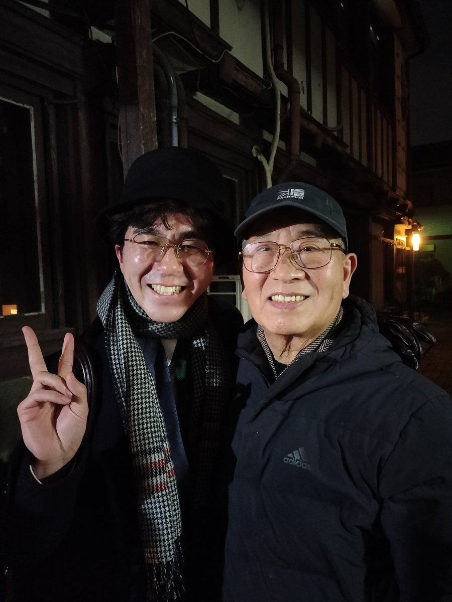 kawabeth238's tweet photo. 先週、文学座と昴の研究生公演を観てきました。
研究生公演を観るのはずいぶん久し振りでした。どちらも面白い。
文学座の方ではお世話になった方々に久し振りに会いました。
もうかれこれ12年前です。
いやー時間が経つのが早いわ。
そういえばパンフレットに役者のSNSが載っていたな。時代かな。 https://t.co/OEwlD0AvL8