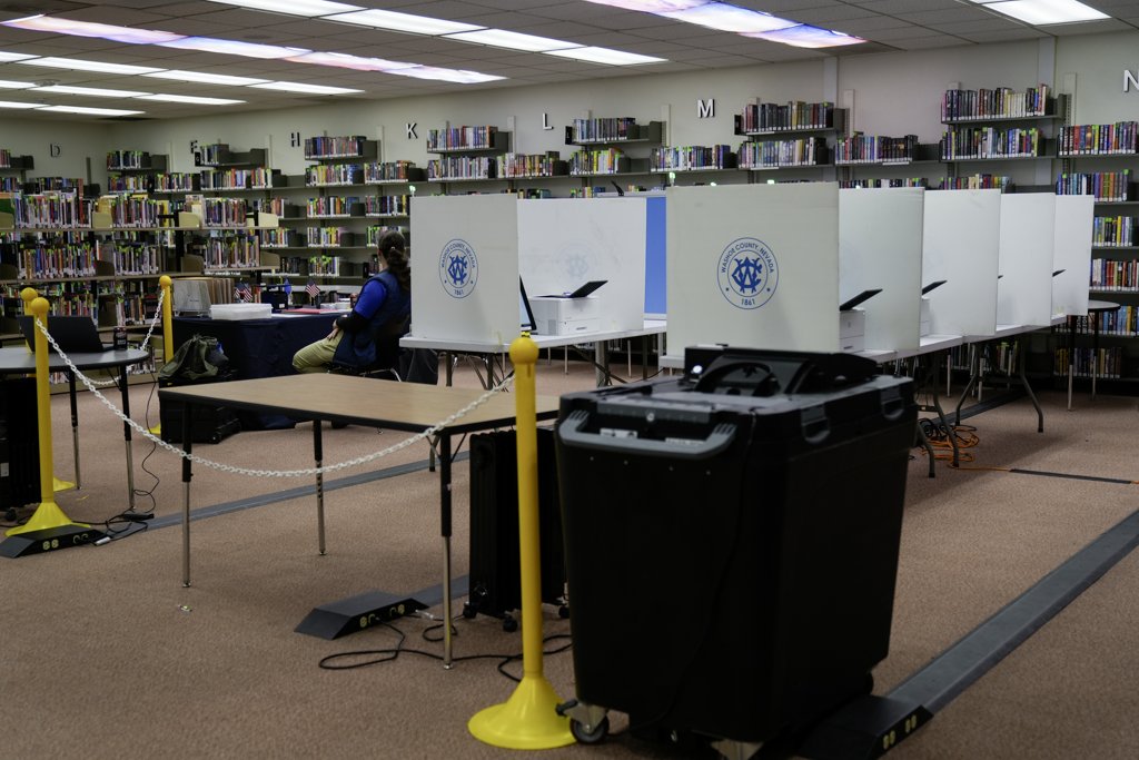 Election season doesn't have snow days.

Today, the Registrar’s Office built a demonstration vote center at <a href="/SparksHS/">Sparks High School</a>, giving the Railroaders a hands-on opportunity to try out our new Ballot Marking Devices.