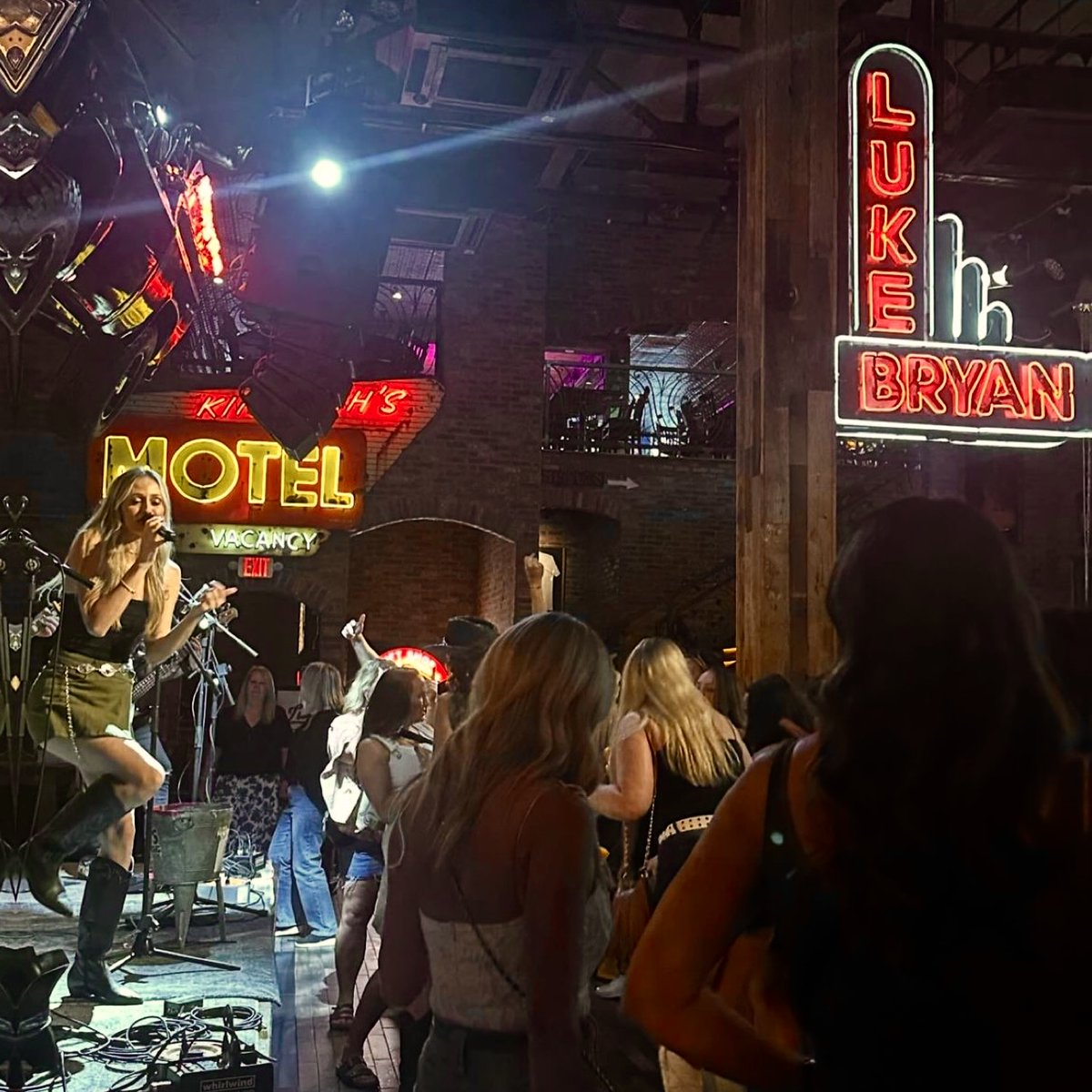 Luke's 32 Bridge tweet media