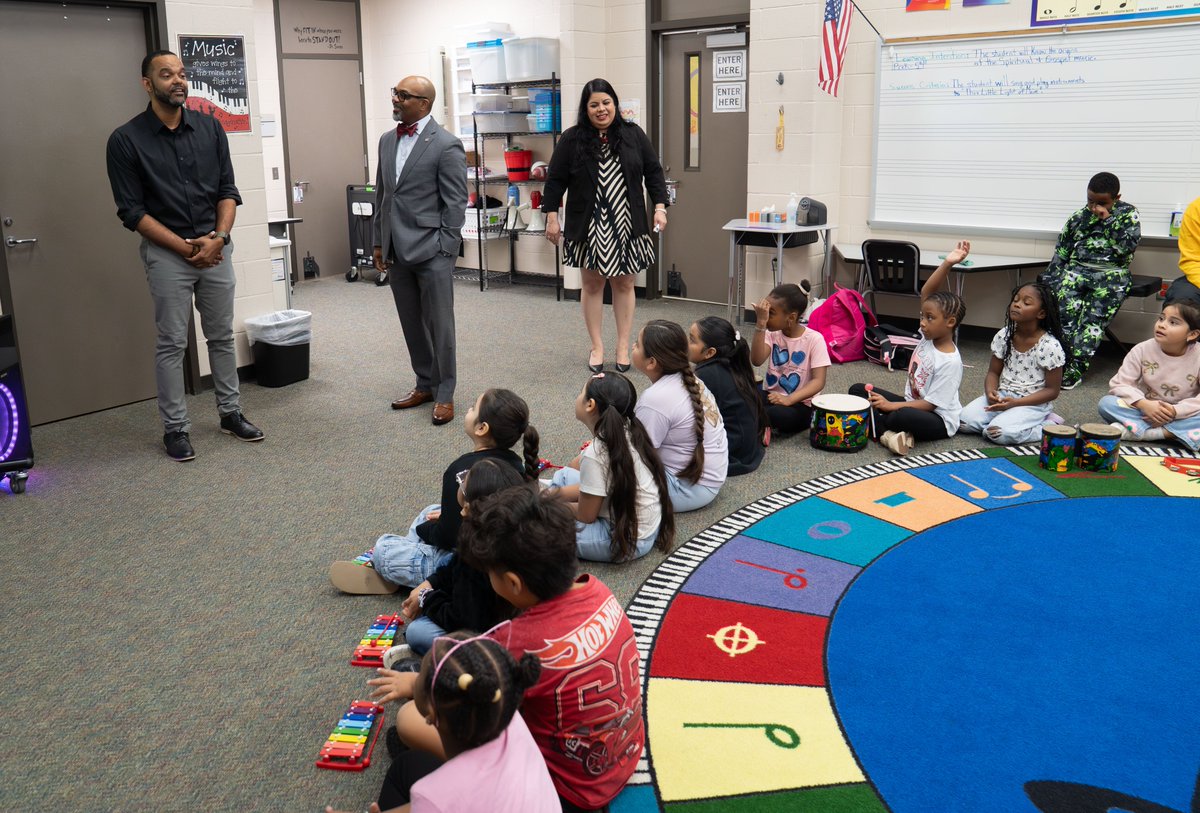 FortBendISDSupt's tweet photo. I spent a great morning at Heritage Rose Elementary School today!

From making music with students, to exploring hands-on science, to seeing strong literacy instruction in action, it was inspiring to witness the engagement and joy of learning across the campus. We wrapped up in the library celebrating student leaders, staff, and the incredible pride that defines this school community.

Heritage Rose Elementary is Leveling UP and telling their story to infinity and beyond. 🚀 I am proud of the meaningful work happening every day.

More photos:  https://t.co/KFvDJtYuGh
#LevelUpFBISD #LeadThePAC