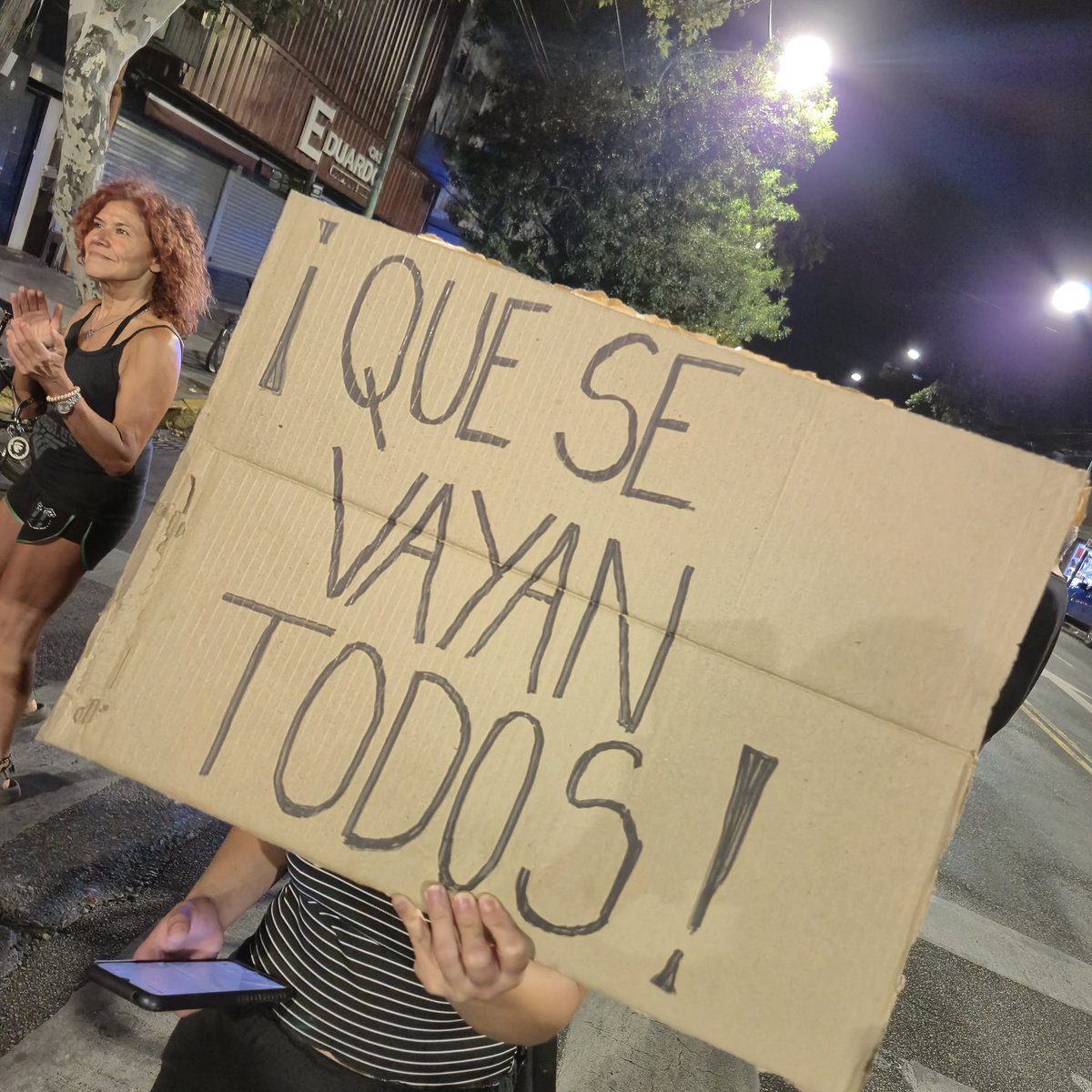 NicolasBlanco81's tweet photo. #Ruidazo en Mataderos https://t.co/Al3fUPzbhK
