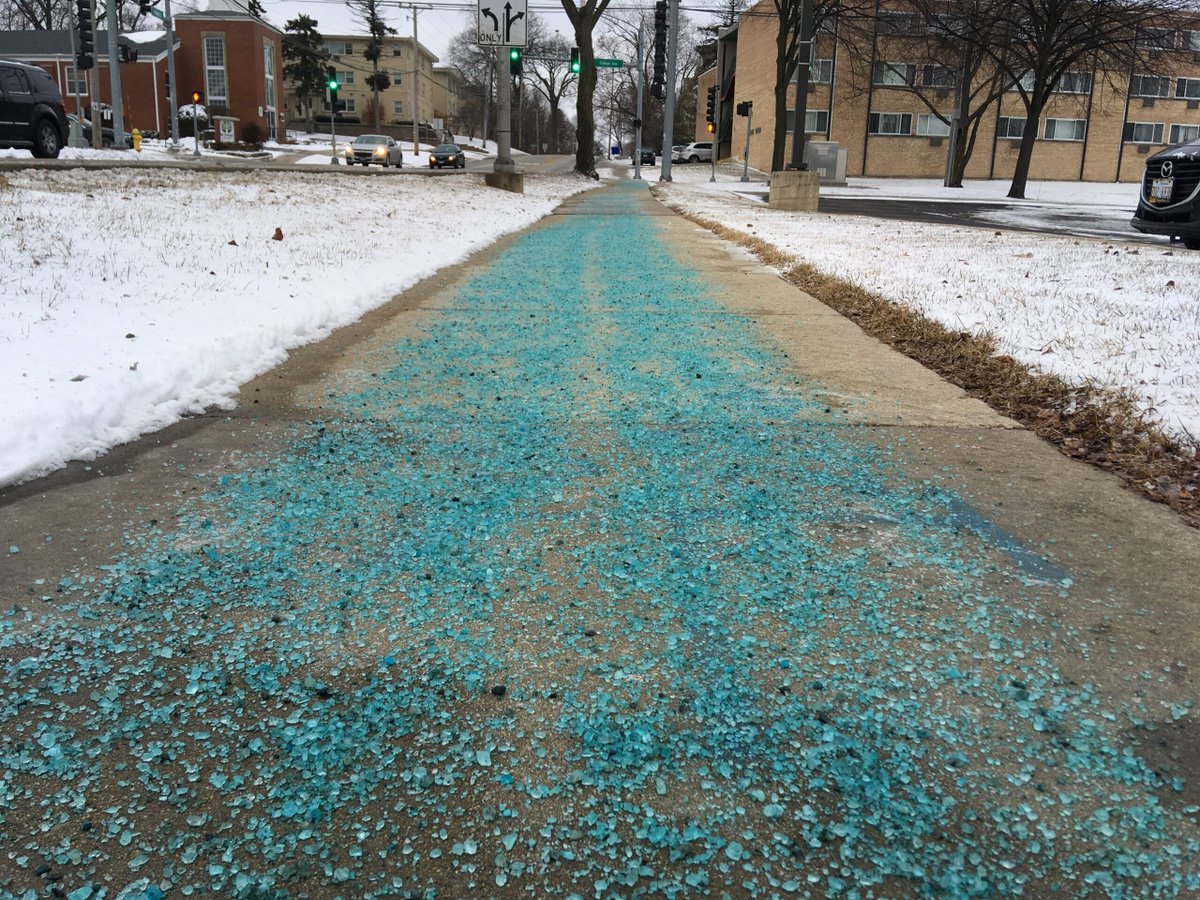 Iam_thekey's tweet photo. @uncledoomer The seasoning's looking like that blue road salt https://t.co/nqyFQ678Xw