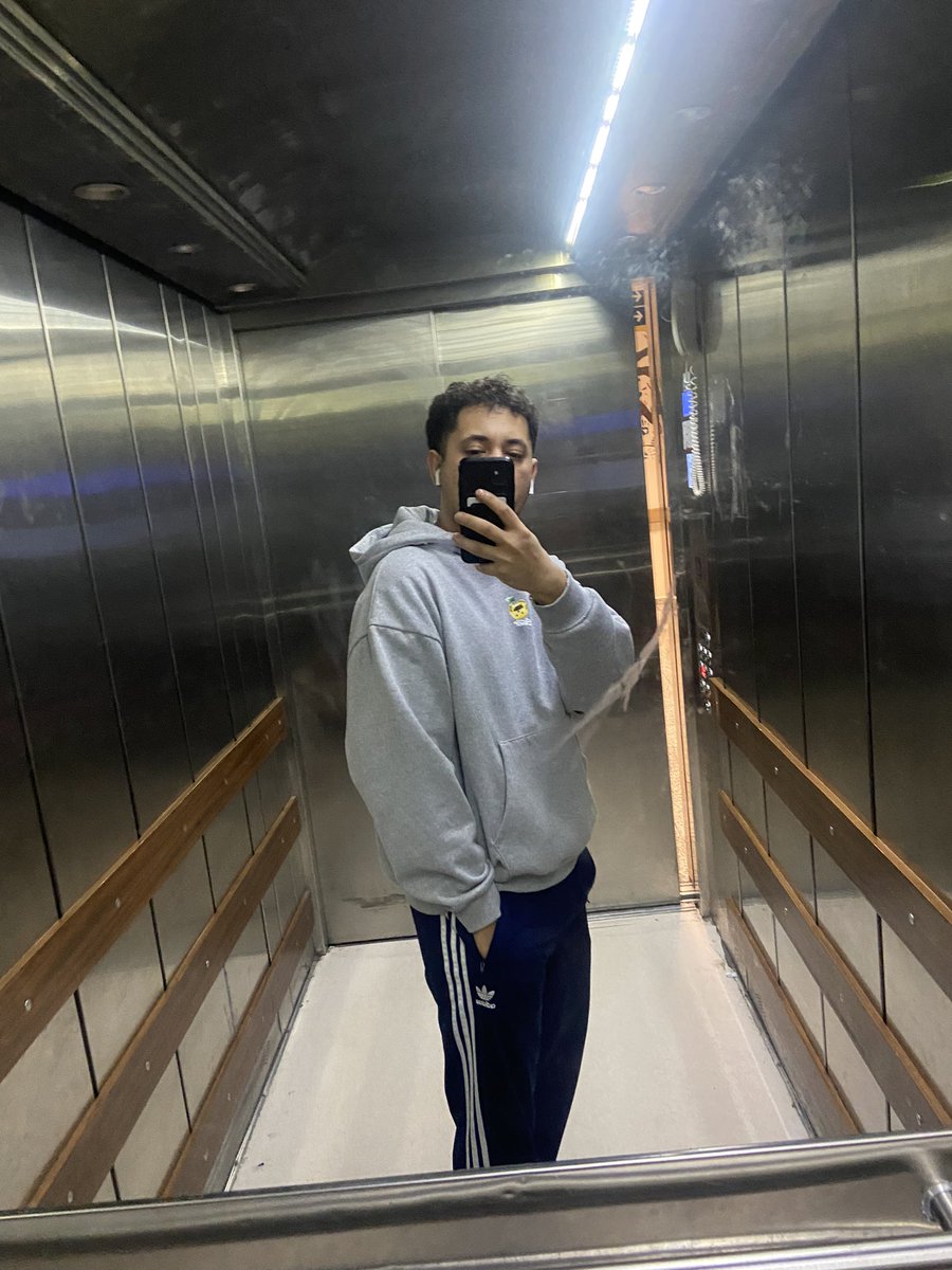 𝓫𝓮𝓭𝓸🍌😼🍎 tweet media