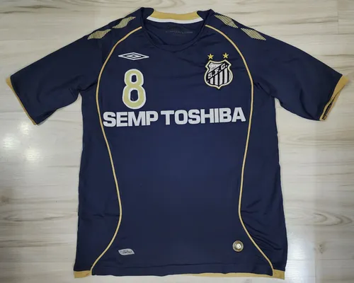 CmfbotQ's tweet photo. @lucasdsbarros Sempre achei essa aqui Linda. Santos 2008 https://t.co/TCcpc4nf59