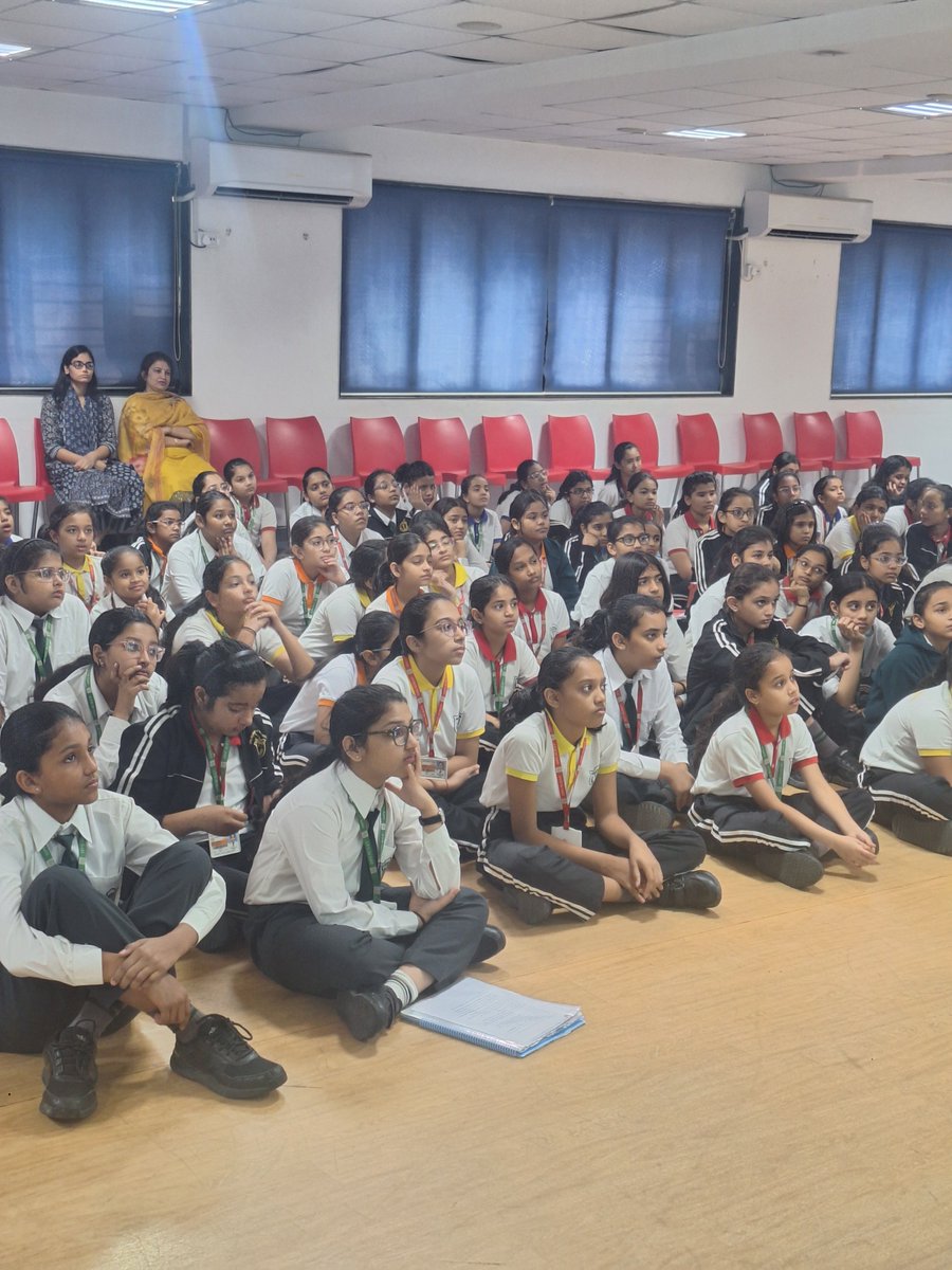 Delhi Public School tweet media