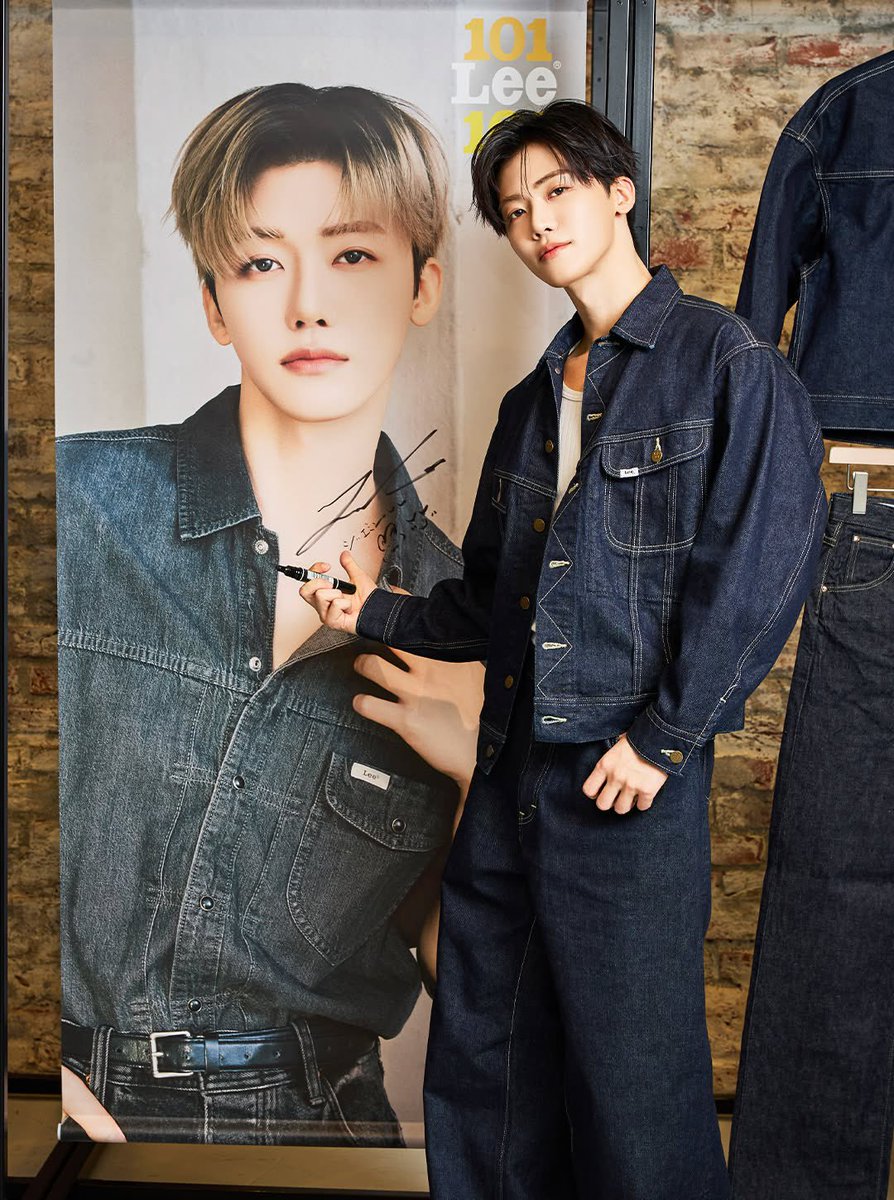 ขอคนละ 1 เมนชั่นนะคะ <3 ลุคเดนิมทั้งตัวลุคนี้ของแจมินเท่สุดๆ

JAEMIN FOR LEE JEANS
#JAEMINxLeeJeans 
#JAEMIN_LeeAPACAmbassador