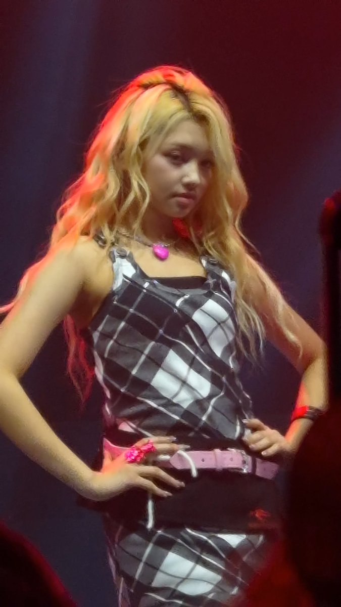 forsirenz's tweet image. OK this phone was a good investment 
#UNIS #EverlastTour 
#UNISinArgentina #GEHLEE