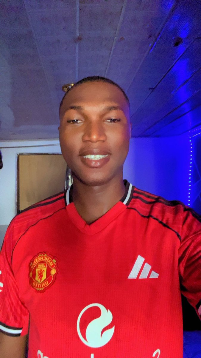 Hi, I'm Sir jay and I support Manchester United.
You?