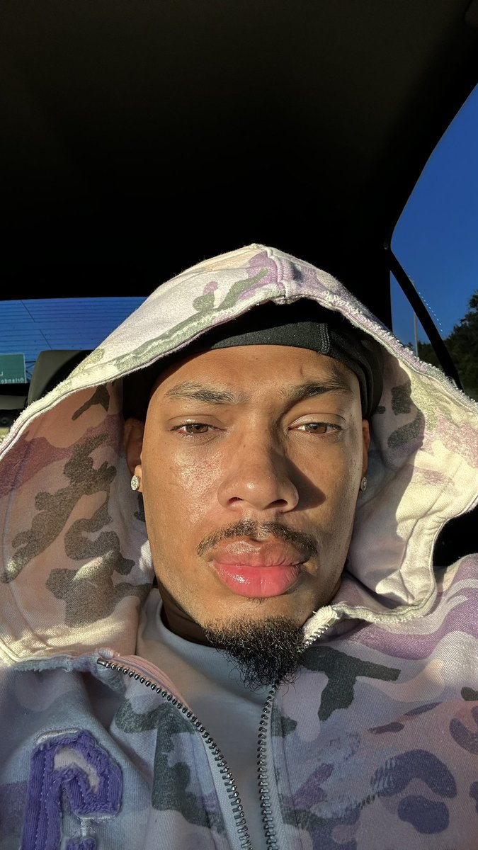 Lulboat6's tweet photo. @laurynszn @_6signxxx https://t.co/RCRNXRUo0x