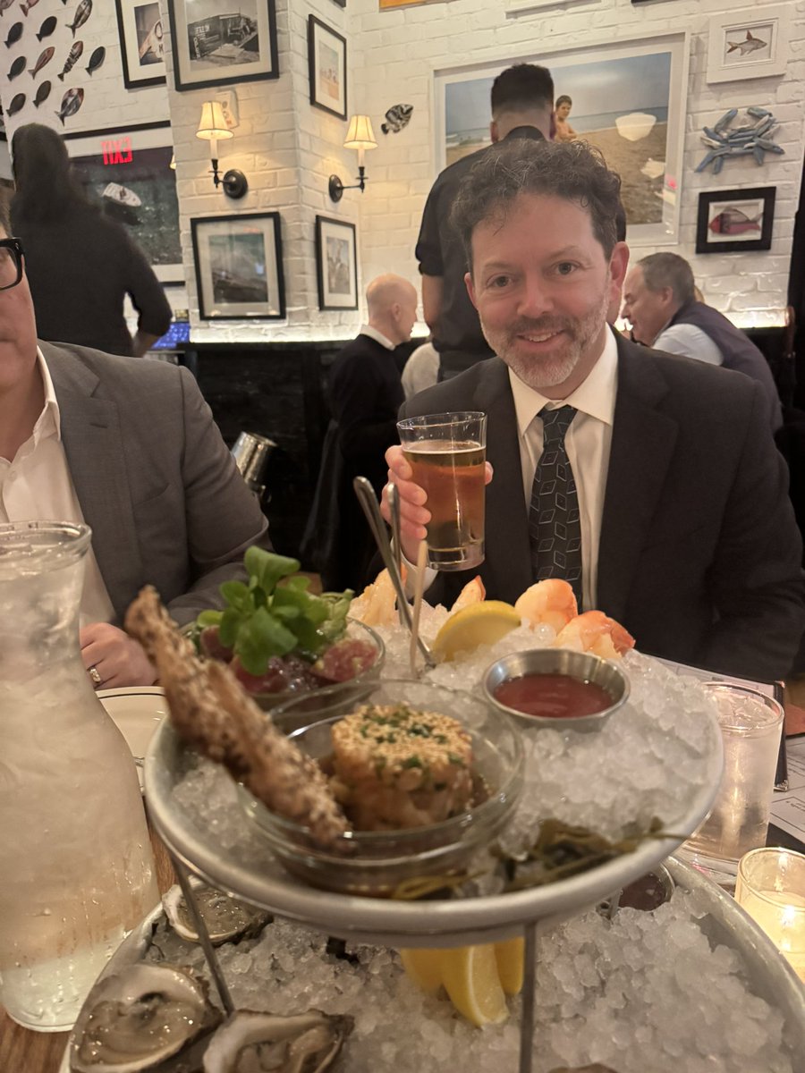 Robert A Lookstein MD, MHCDL tweet media