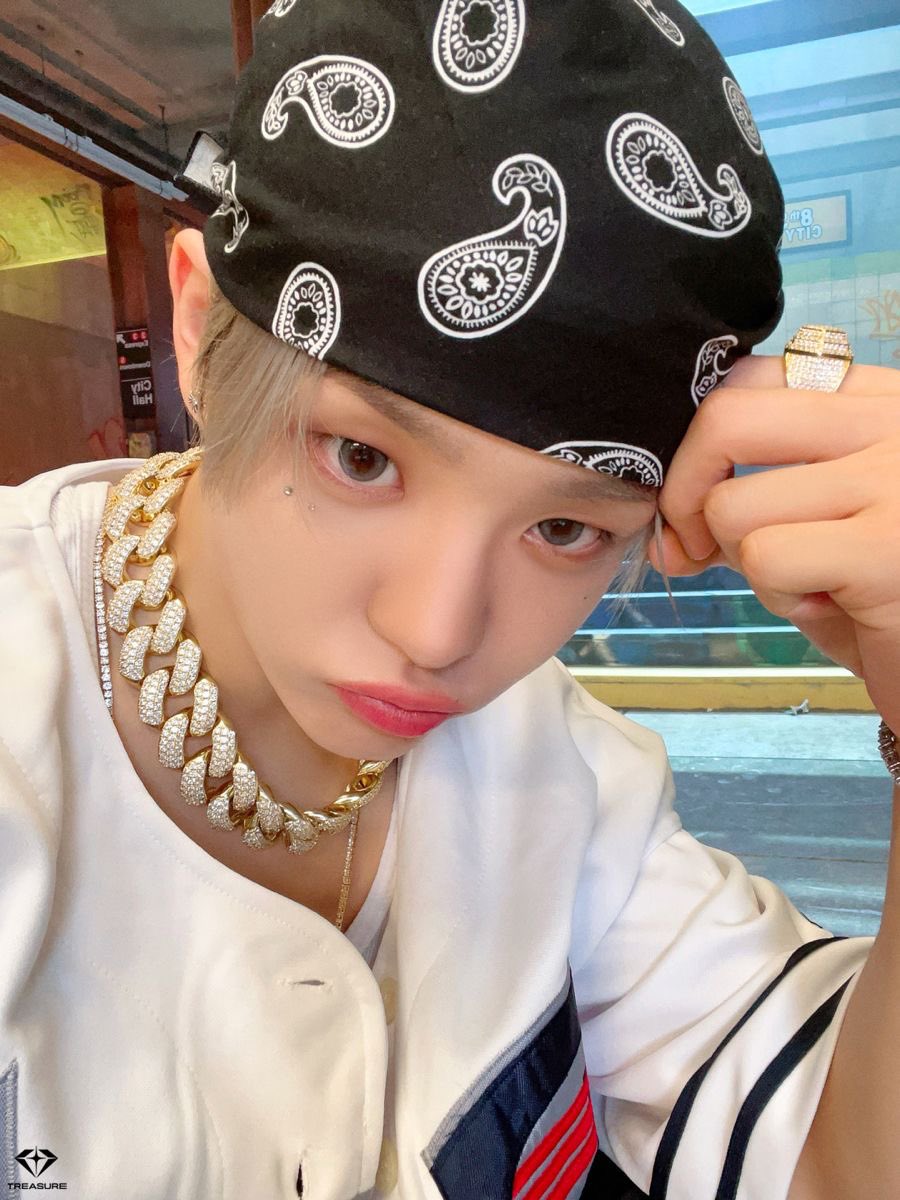 TREASURE 過去トレカ 交換 缶バッジ ガチャ カプセルトイ トレカ 譲