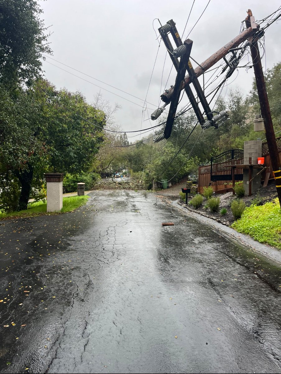 Pacific Gas & Electric tweet media