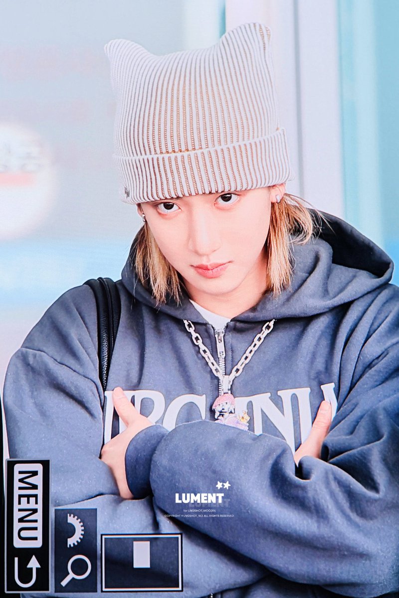 200226 [📷] ㅡ Woojin at ICN Airport shinning and shimmering