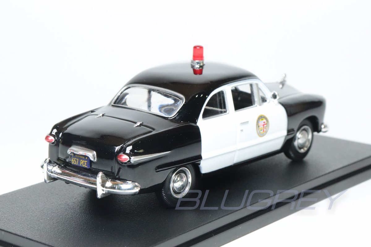 BLUGREY_JP's tweet photo. グリーンライト 1/43 フォード カスタム 1949 LAPD パトカー🥰
レトロなアメリカンポリスカー入荷しました！

https://t.co/XVlkTZPXt2
https://t.co/Lol5REGqwR

#greenlight #FORDCUSTOM #フォードカスタム #LAPD #POLICECAR #パトカー #ポリス #ミニカー #モデルカー #diecastcar #blugrey https://t.co/mb9EUJ0V6R