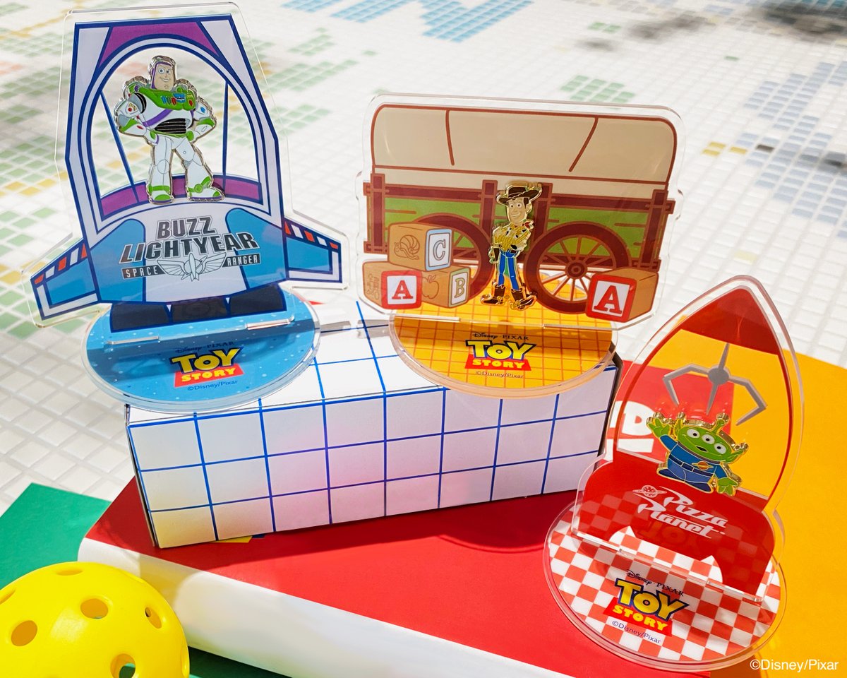THE 希少⭐︎Disney MARKET 飾れる 2026にて明日より先行販売開始✨ MARKET THE 新商品】Disney ディズニー100額装ピンズセット 限定 ピンズ・ピンバッジ・缶バッジ