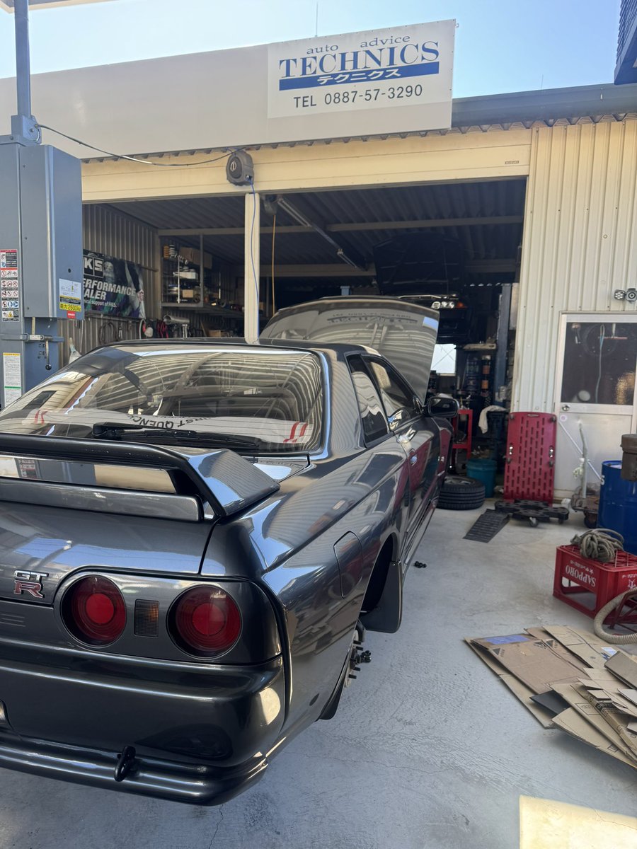 TECHNICS_RACING's tweet photo. BNR 32 HKS ハイパーマックスS 車高調交換❗️ https://t.co/0vBXy1ZkIx
