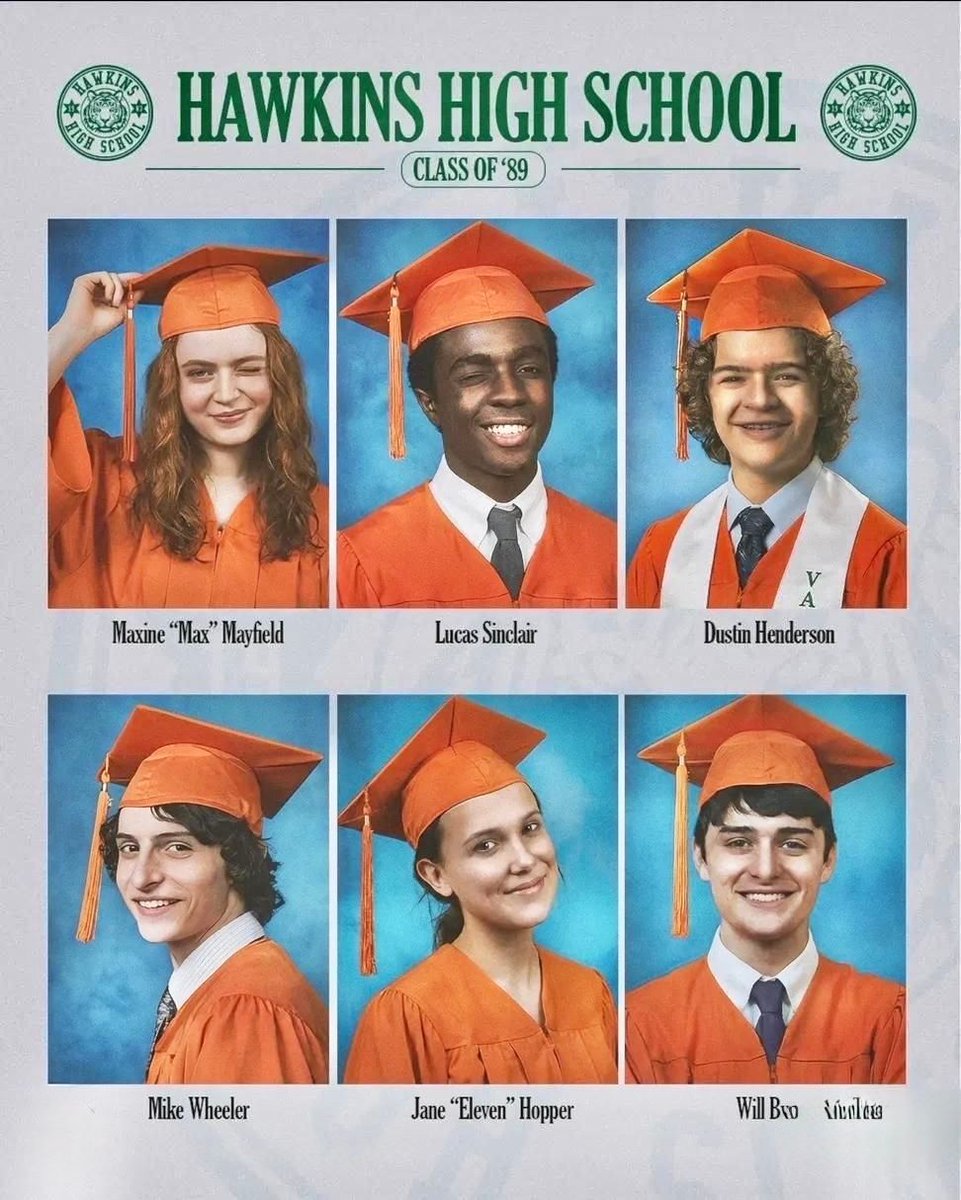 Pretending this is actually real 😭