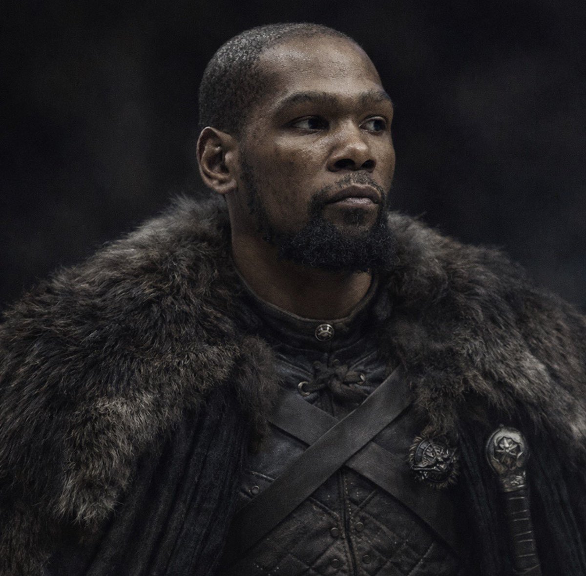 WesterosCentral's tweet image. Sources inside Houston’s organization are growing increasingly wary that Kevin of House Durant has not sent a single raven in over five days. 

(via, Varys)
