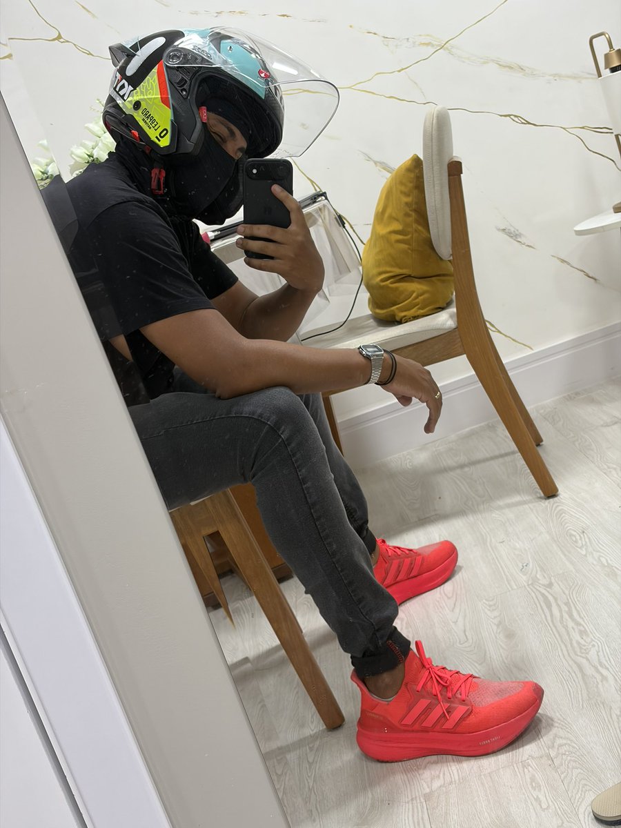 afegao_o's tweet image. Nem só de @X vive o homem, fim de expediente.

#barbershop