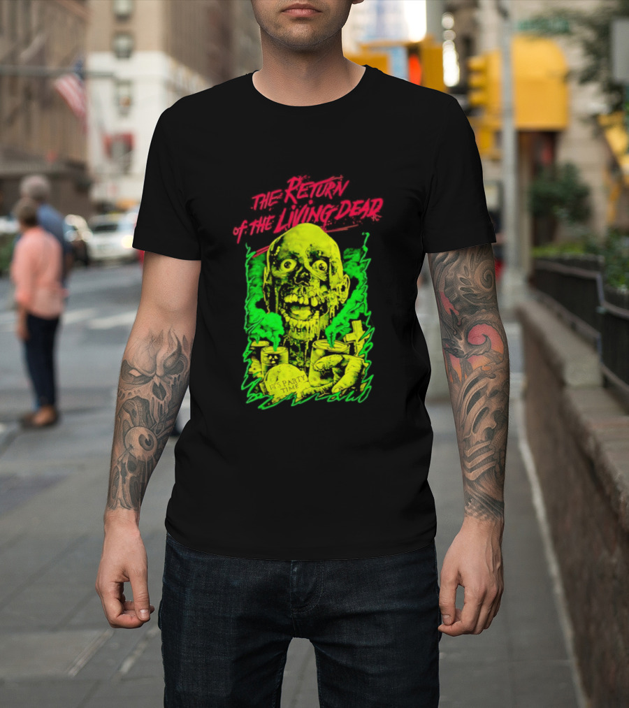 lafafutu's tweet image. Quick poll in spirit: Who else thinks this "Zombie It's Party Time" tee is a total throwback? 🍕 It instantly reminds me of those late-night horror marathons with friends—such good vibes! lafafutu.com/product/t-shir…

#HorrorMovies #ZombieFans #RetroTees