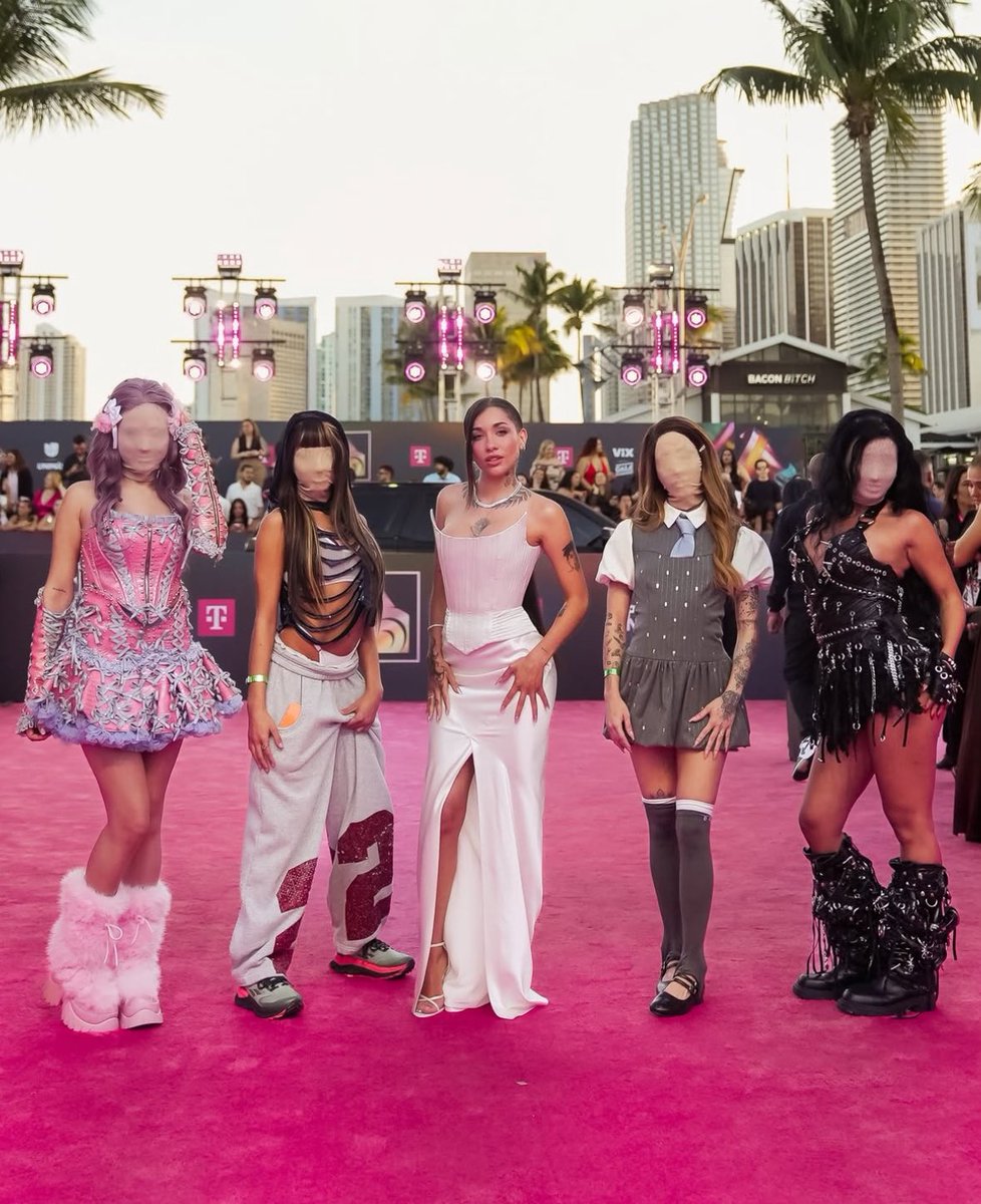 el aura de esta foto por dios