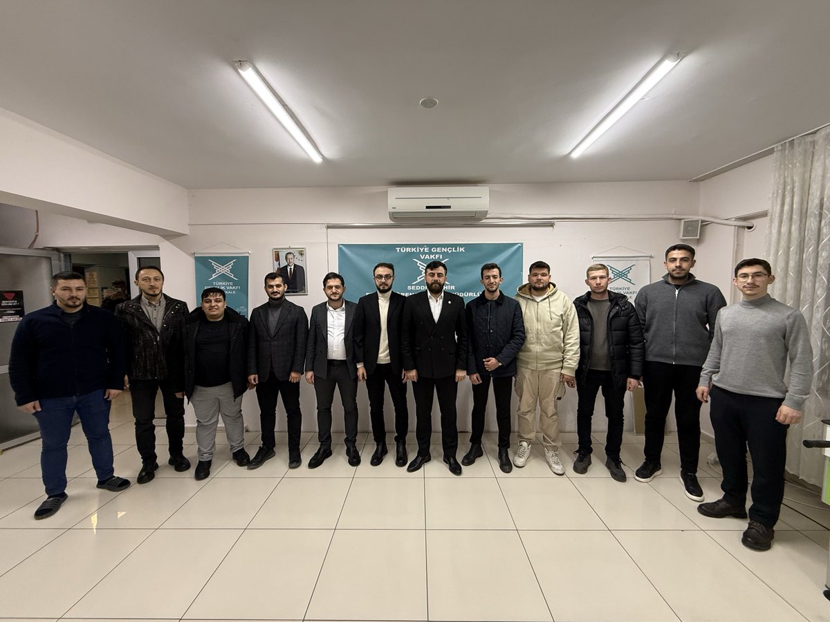 📍 Çanakkale

Türkiye Gençlik Vakfı Çanakkale İl Teşkilatımızla sahur programında bir araya geldik. 

Ramazan’ın bereketini teşkilat ruhuyla paylaşıyor; istişare ve kardeşlik ikliminde birlik ve kararlılığımızı pekiştiriyoruz.

Rabbim birlik ve beraberliğimizi daim eylesin. 🌙