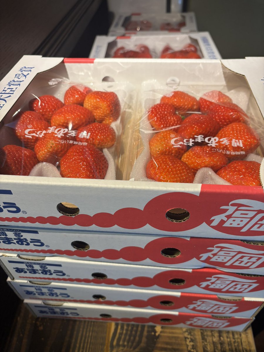 本日2/20 3時30〜4時スタートです。 ブラッドオレンジ、あまおう