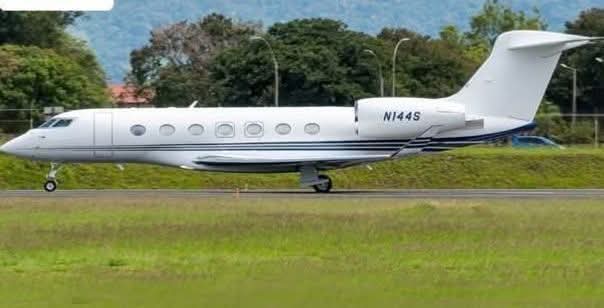 قوم کے خادموں نے 11 ارب کا جہاز خریدا ہے اور قوم کے مخدوم دو دو ہزار کے چالان کی وجہ سے ہارٹ اٹیک سے مر رہے ہیں