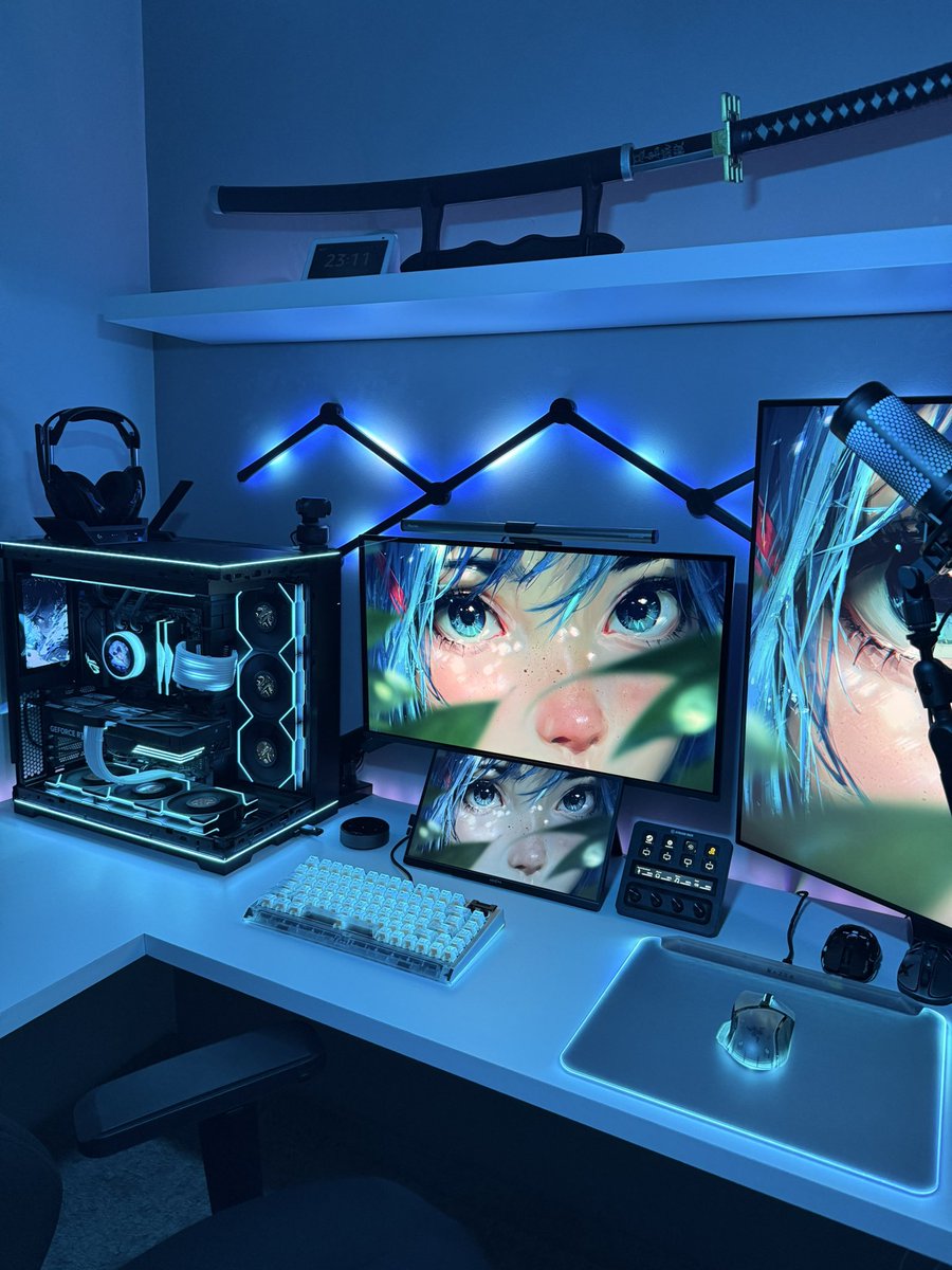 snowtechzone's tweet photo. The best color! 💙🩵

#desksetup https://t.co/k2jOuT8dkl