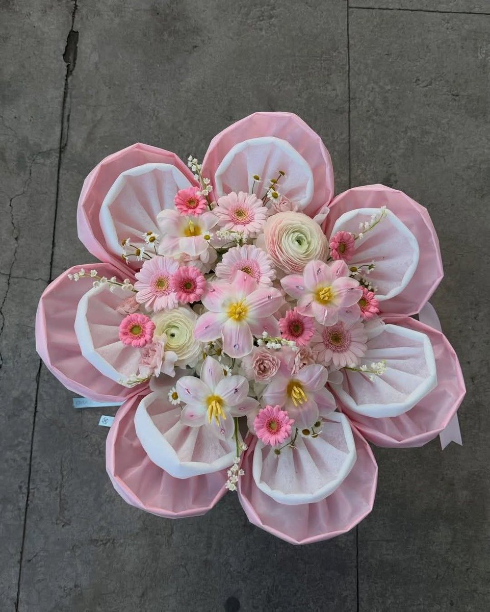 Blue Sapphire tweet media